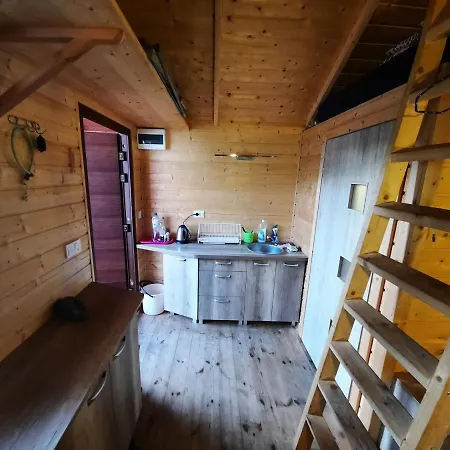 Niewygodny Z Wlasnym Podworkiem Wisełka