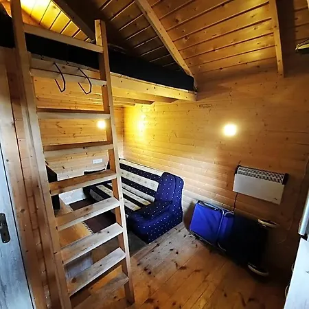 Niewygodny Na Wylacznosc - Lodge *