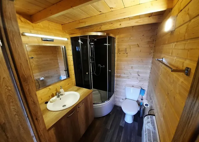 Domek letniskowy Niewygodny Z Wlasnym Podworkiem